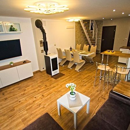 Daisy - Sunny Flowers Apartments Lukecin Luaran gambar