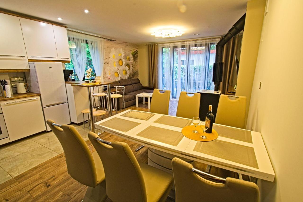 Daisy - Sunny Flowers Apartments Lukecin Luaran gambar