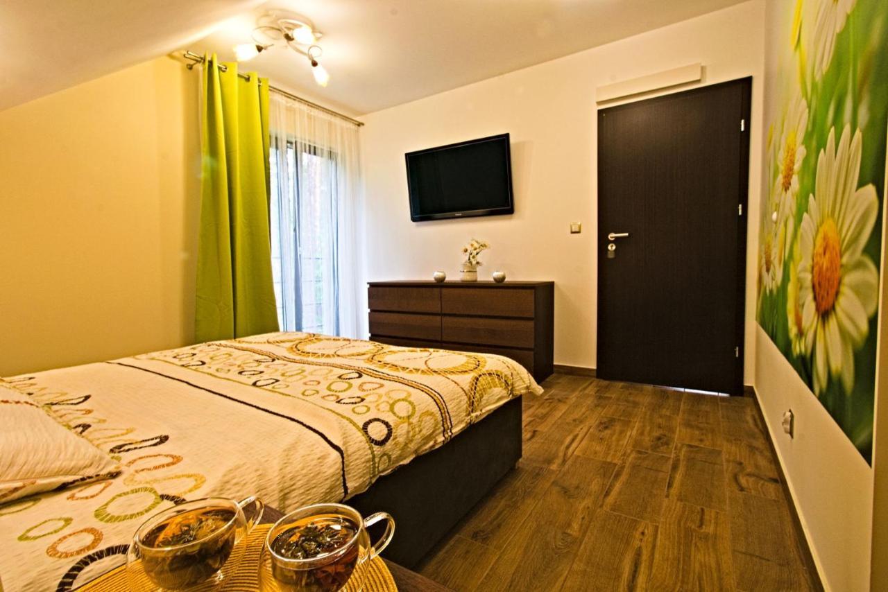 Daisy - Sunny Flowers Apartments Lukecin Luaran gambar