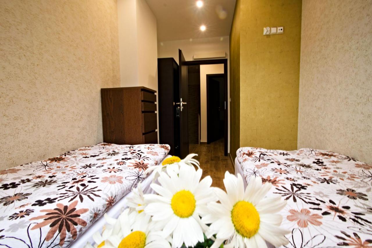 Daisy - Sunny Flowers Apartments Lukecin Luaran gambar